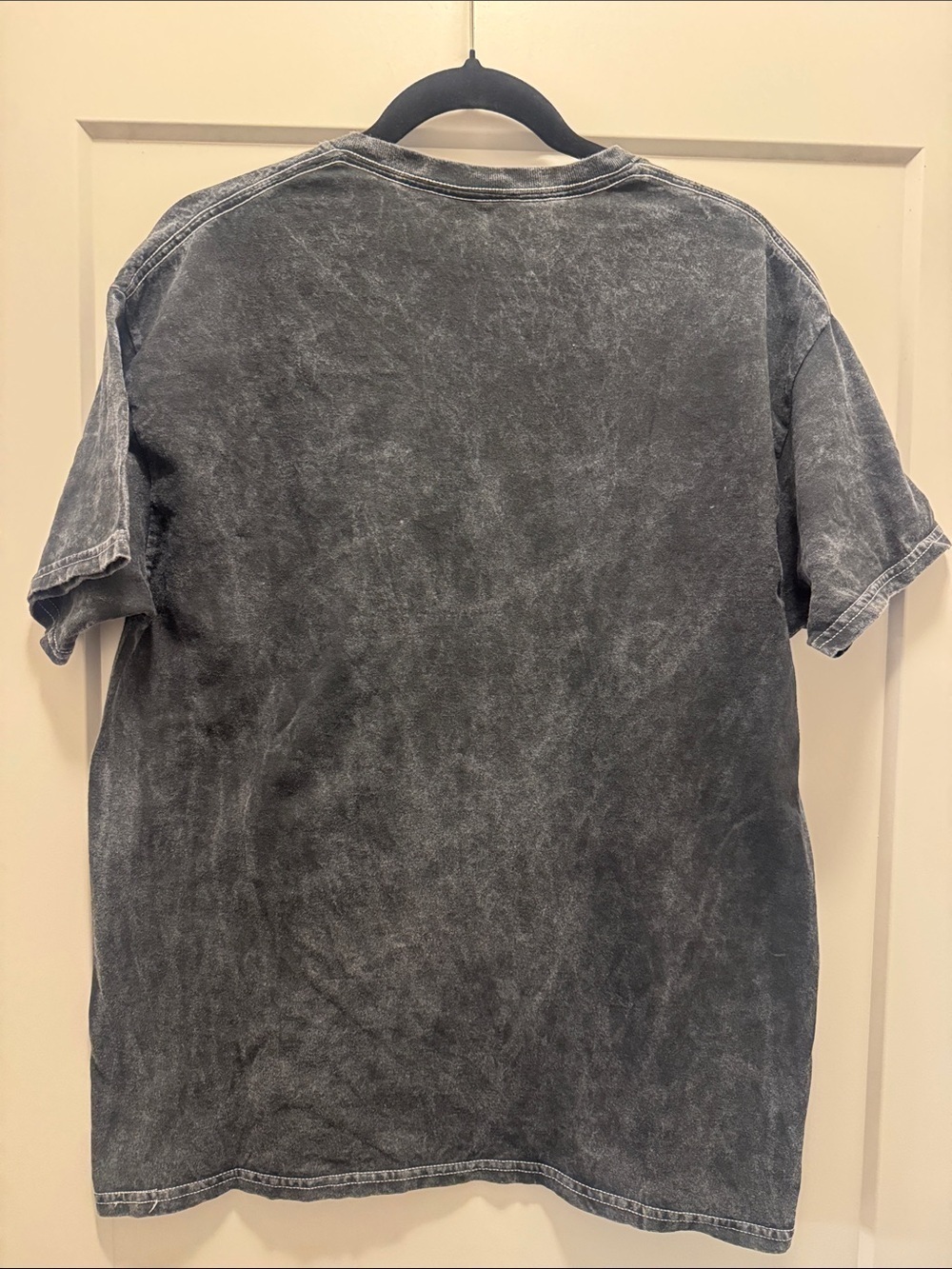 PLAYBOY Tee with Multicolor Bunny Grid. L. Like New!🔥 - Picture 3 of 3